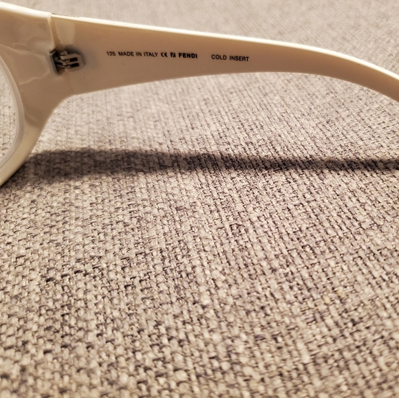 Fendi glasses frame - Picture 3 of 7